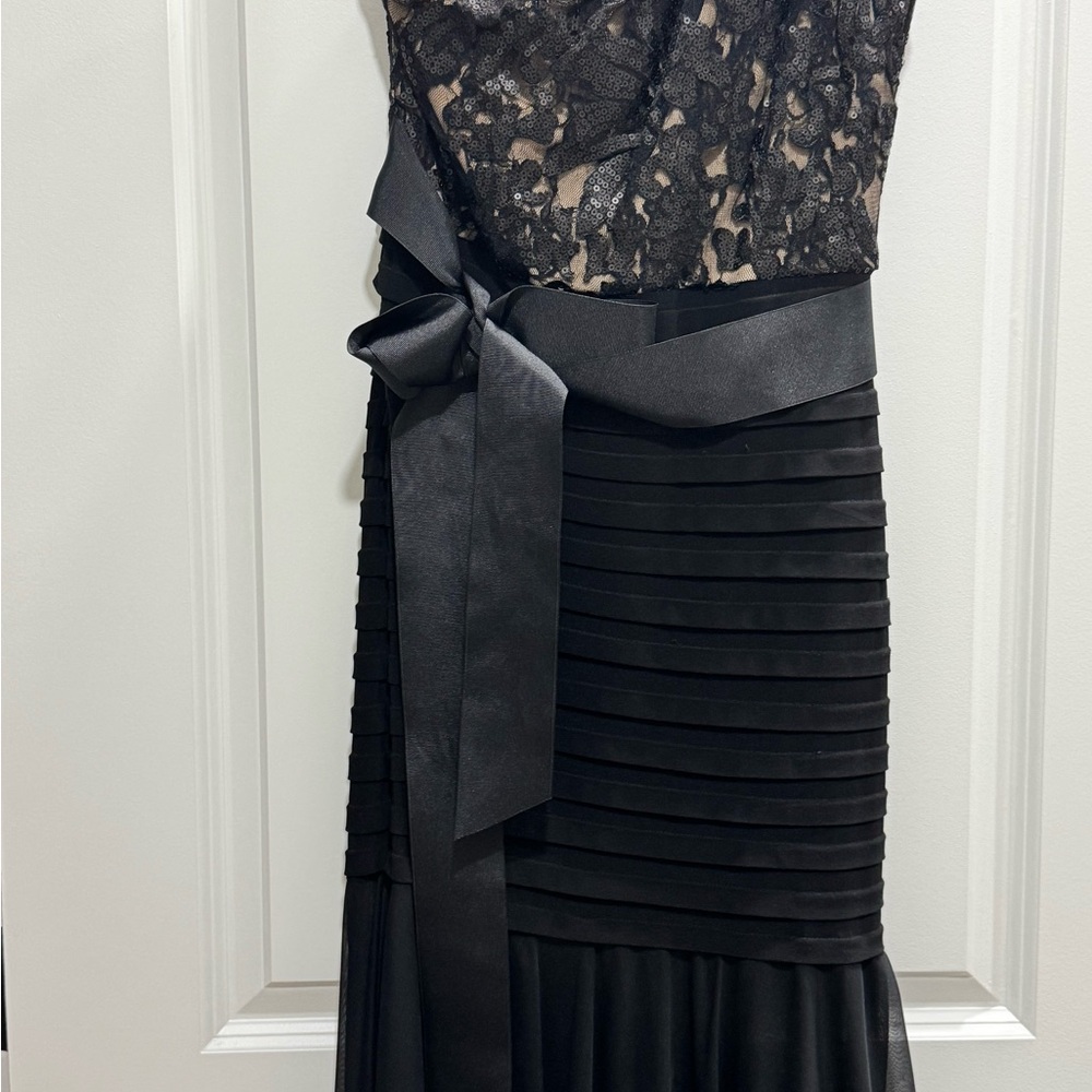 Elegant Black Lace Dress